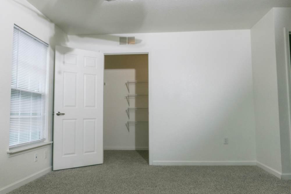 BEdroom with closet at Hardin Terrace in Jefferson, Georgia