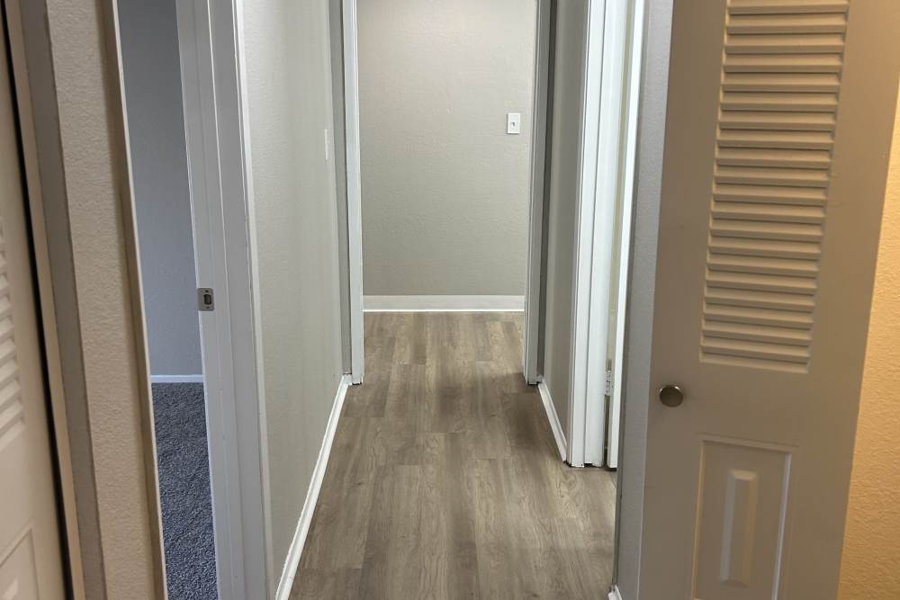 wooden floor area at Glenbrook Apartments in Chico, California