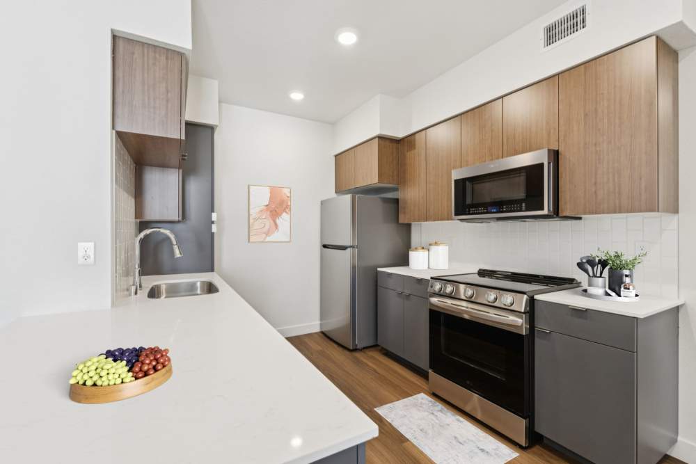 Stainless Steel Appliances at Crescent Apartments in Roseville, California