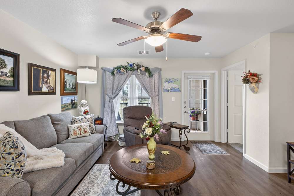 Beautiful living room at Hill Court Villas in Granbury,Texas