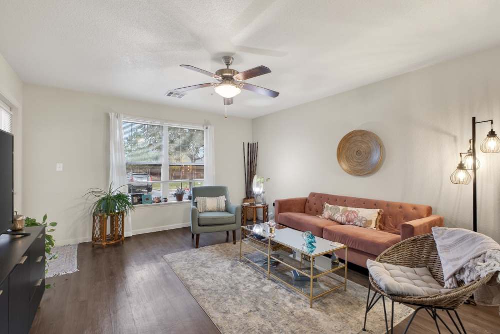 Fancy living room at Hill Court Villas in Granbury,Texas