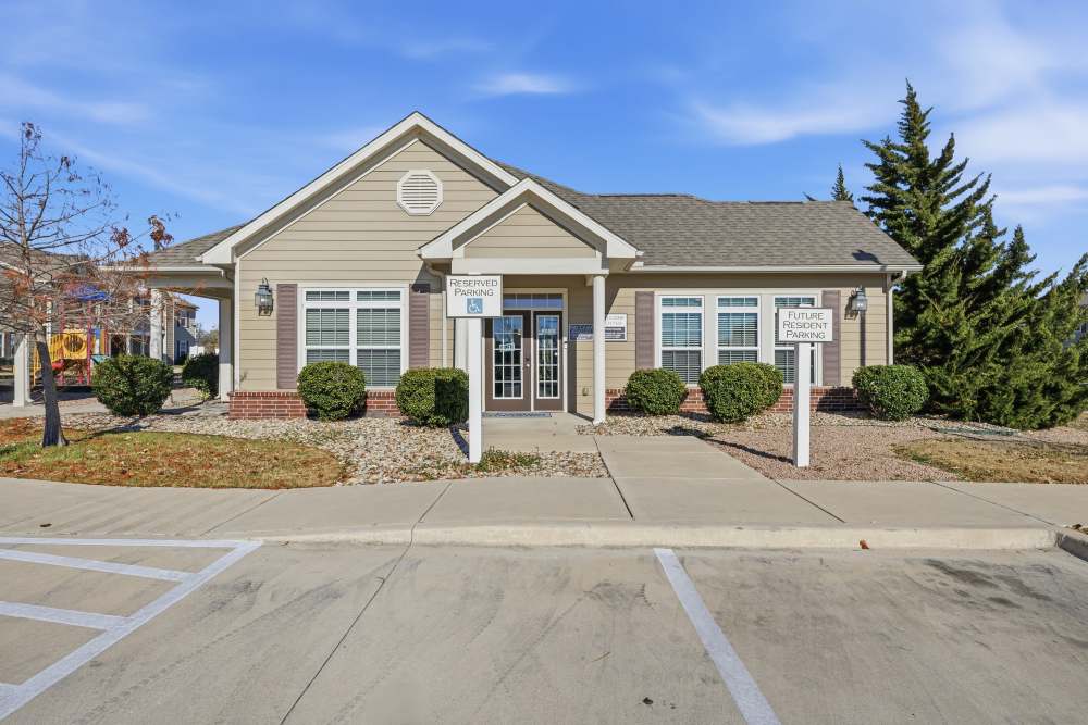 Charming community with inviting landscaping and reserved parking at Riverside Park in Early, Texas