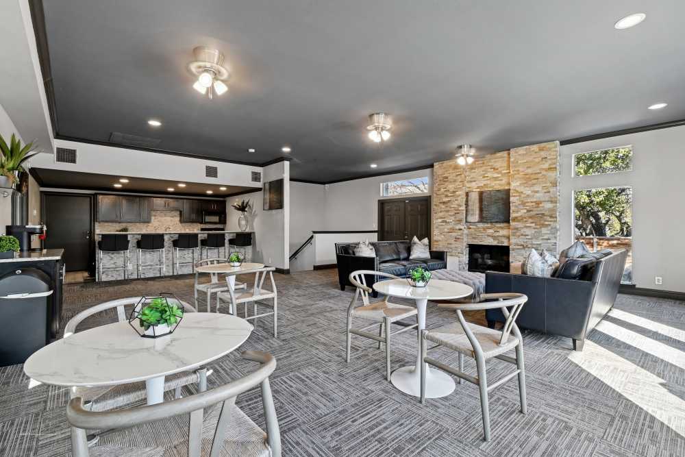 Stylish Community Lounge and Kitchen Space at Aberdeen at Bellmar in Dallas, Texas