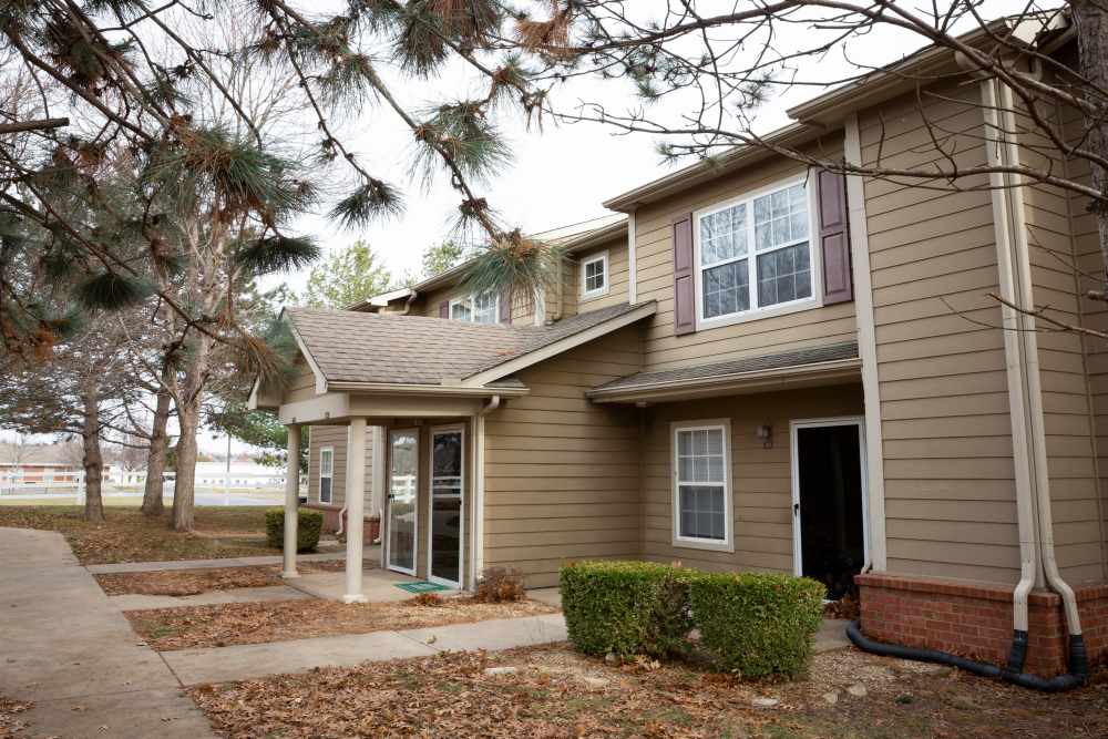 Apartment view from exterior at Stonebridge in Jacksonville, Illinois