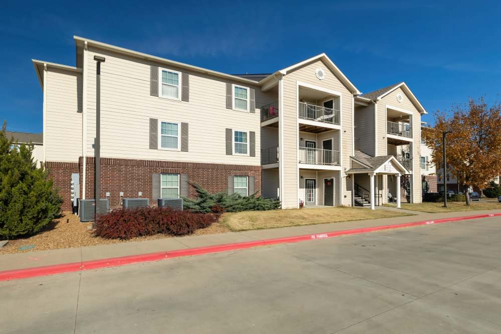 Community view at Sunnydale Pointe in Wichita, Kansas