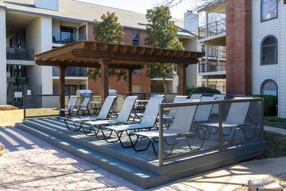 Outside seating area at Rivercrest in Waco, Texas 