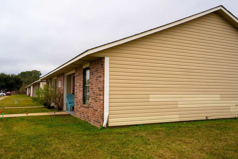 View of exterior community at Willowbrook II in Lafayette, Louisiana
