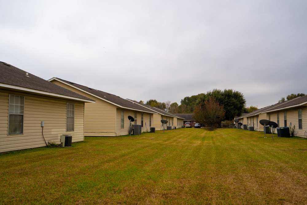 Community exterior shot at Willowbrook II in Lafayette, Louisiana