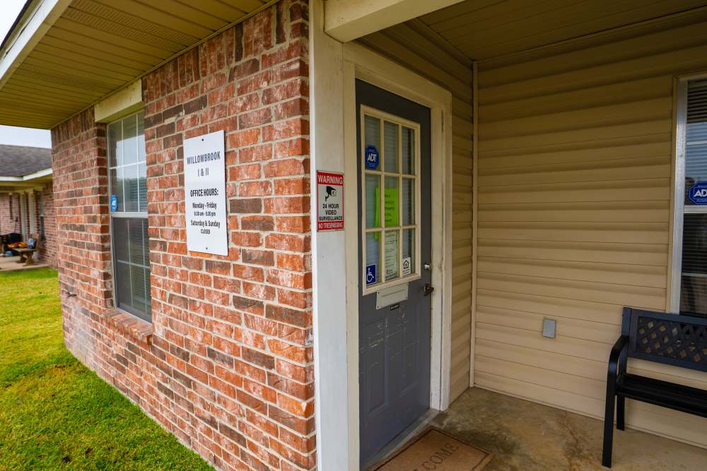 Leasing center entrance at Willowbrook II in Lafayette, Louisiana