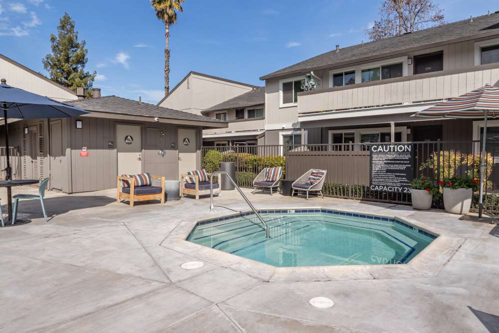 Relaxing hot tub at Sofi Waterford Park in San Jose, California