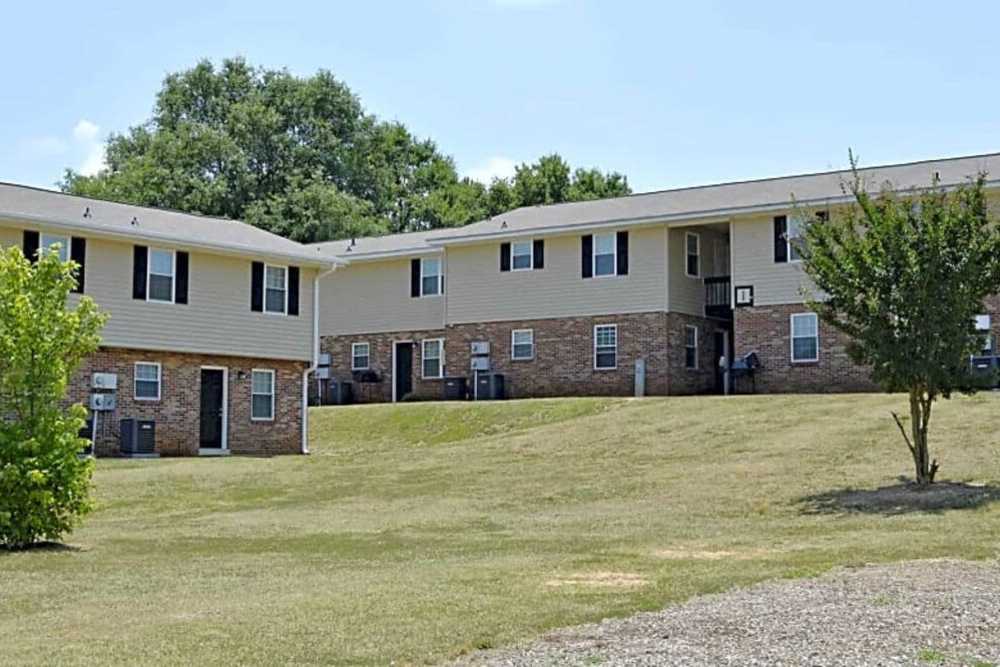 Apartment view with lawn at Crescent Landing in , South Carolina