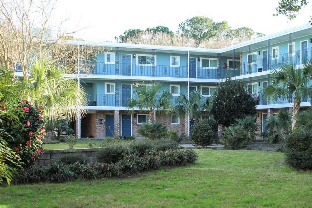 Outdoor community area of Palmetto Square in Charleston, South Carolina