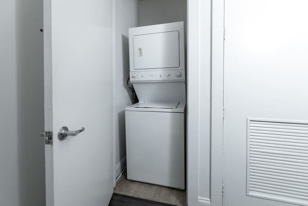 In-unit Stackable Washer & Dryer 