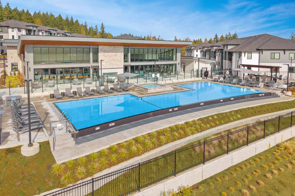 Resort-style infinity pool at The Highlands at Silverdale in Silverdale, Washington