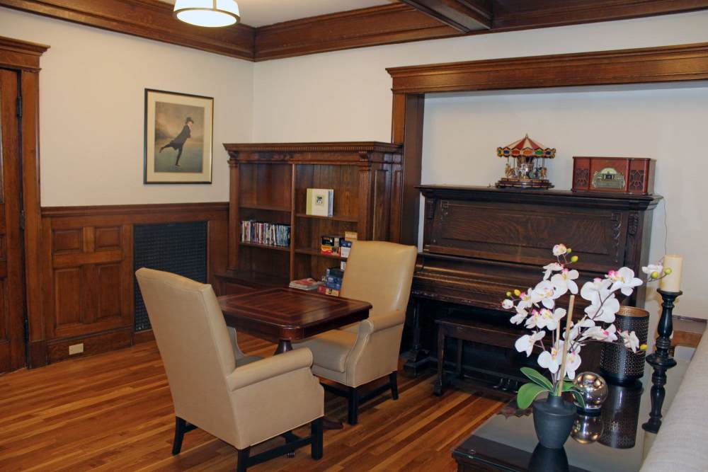 clubhouse lounge area at Rogers Hall in Lowell, Massachusetts