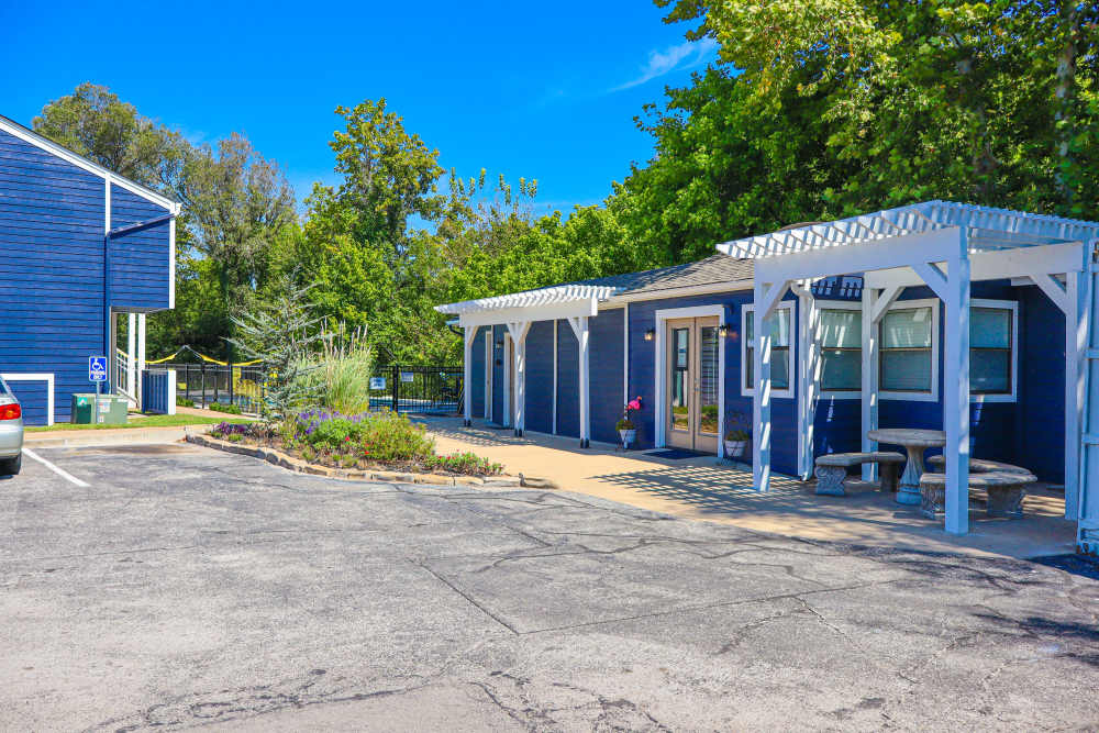 Car parking at The Landing on 9 in Norman, Oklahoma