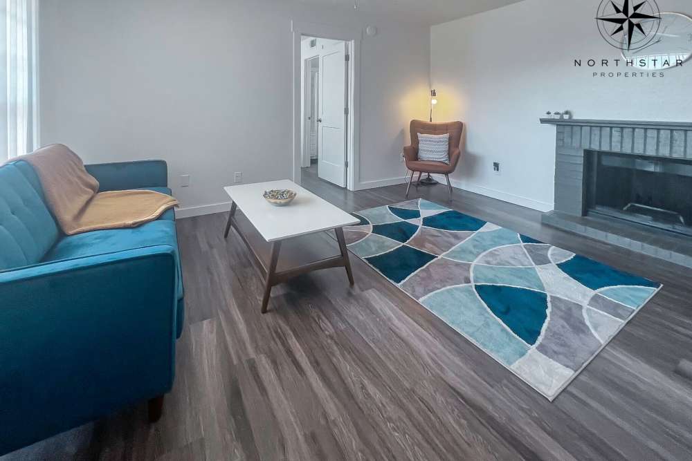 Spacious living room at Quail Ridge in Oklahoma City,Oklahoma