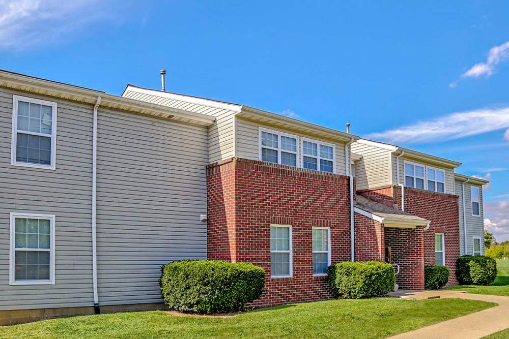 Comfortable living with green landscaping at Glennview Apartments in Washington Court House, Ohio