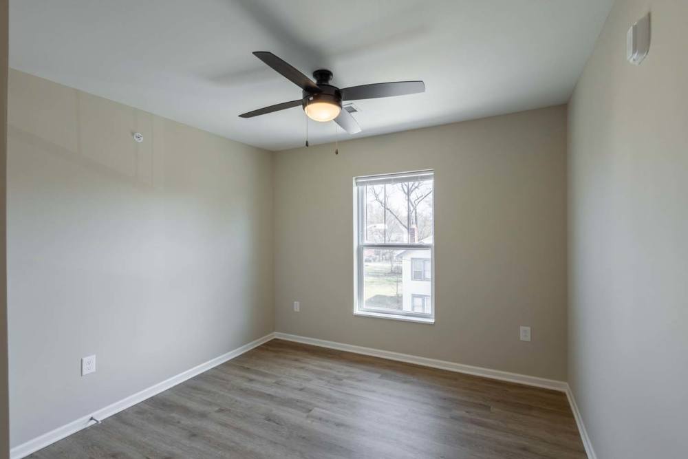 Bright bedroom with ceiling fan at Starling Yard in Columbus, Ohio