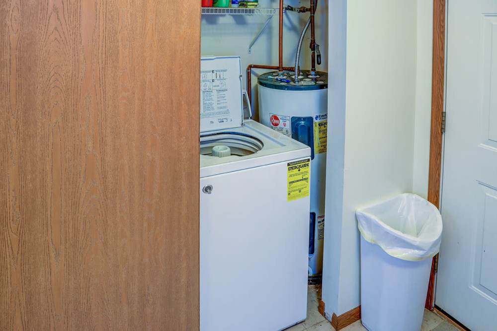 Washer and dryer connections at Zacharys Crossing in Washington Court House, Ohio 