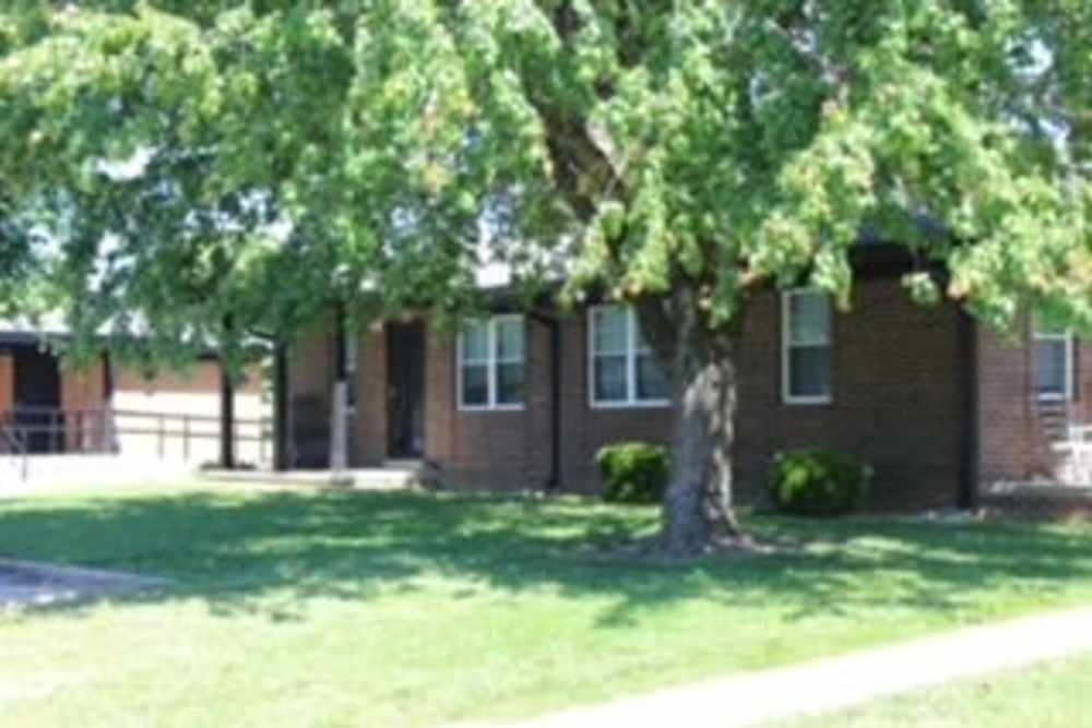 Greenery all around at Lafayette Housing and Development Agency in Lafayette, Tennessee
