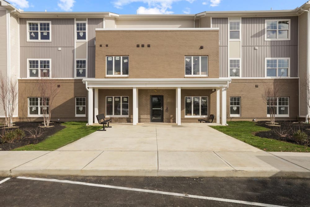 Exterior view of the building at Dunbury Greene in Columbus, Ohio 