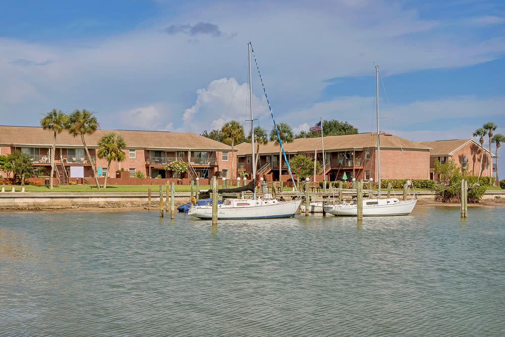 Community area with fishing area at Carlton Arms Of St. Petersburg in St Petersburg, Florida 
