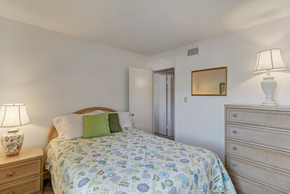 Cozy bedroom at Carlton Arms Of St. Petersburg in St Petersburg, Florida 