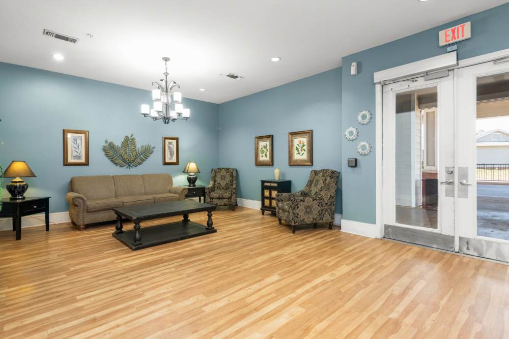 Lobby area at The Arbors at Rose Park in Abilene, Texas