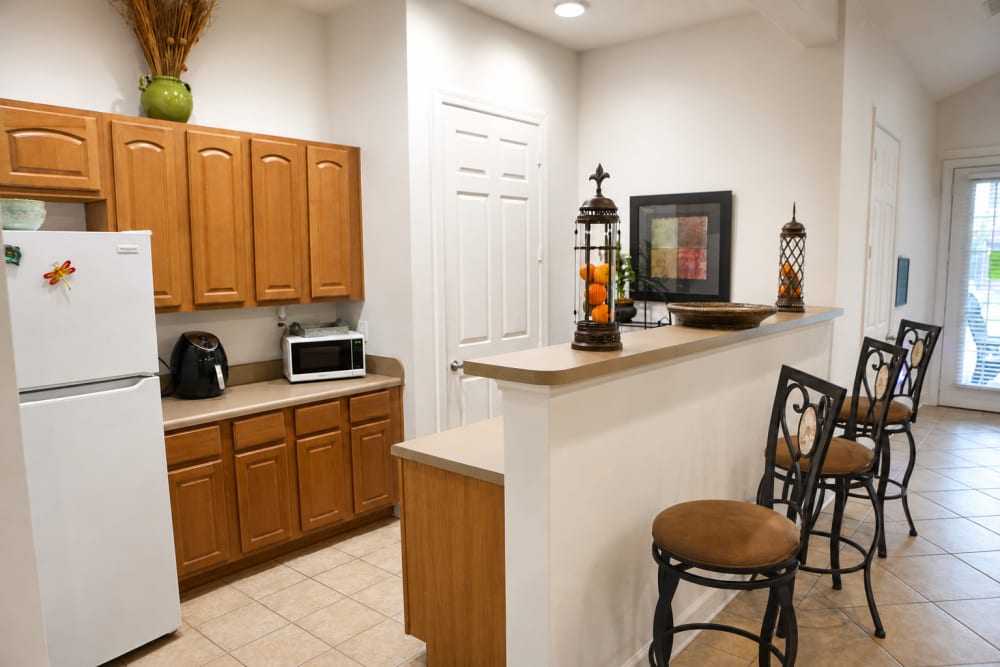 Community kitchen at Riverchase Park Apartments in Gulfport, Mississippi 