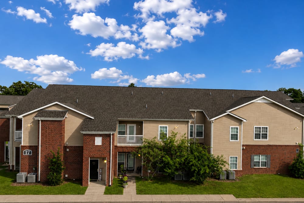Exterior view of the apartment building at Riverchase Park Apartments in Gulfport, Mississippi 