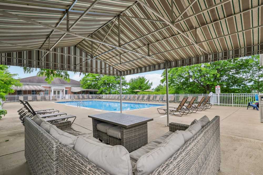 Barbeque area with tables and chairs at Ventana Hills in Coraopolis, Pennsylvania
