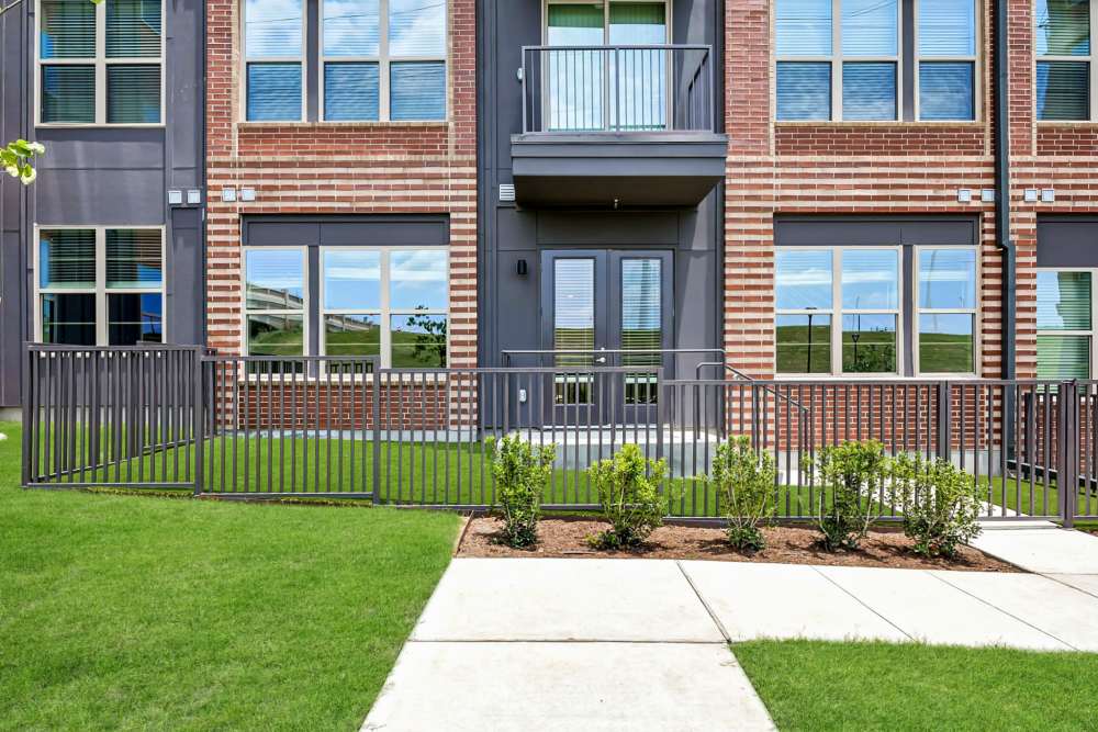 Private yard at The Margaret at Riverfront in Dallas, Texas