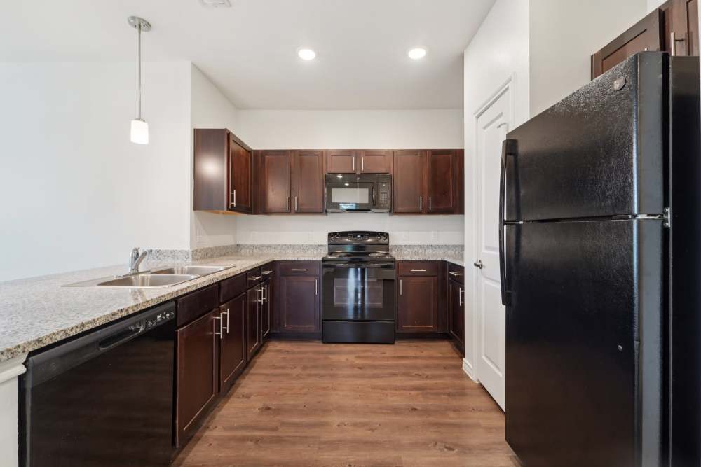 Home | Green Oaks Apartments in Houston, Texas