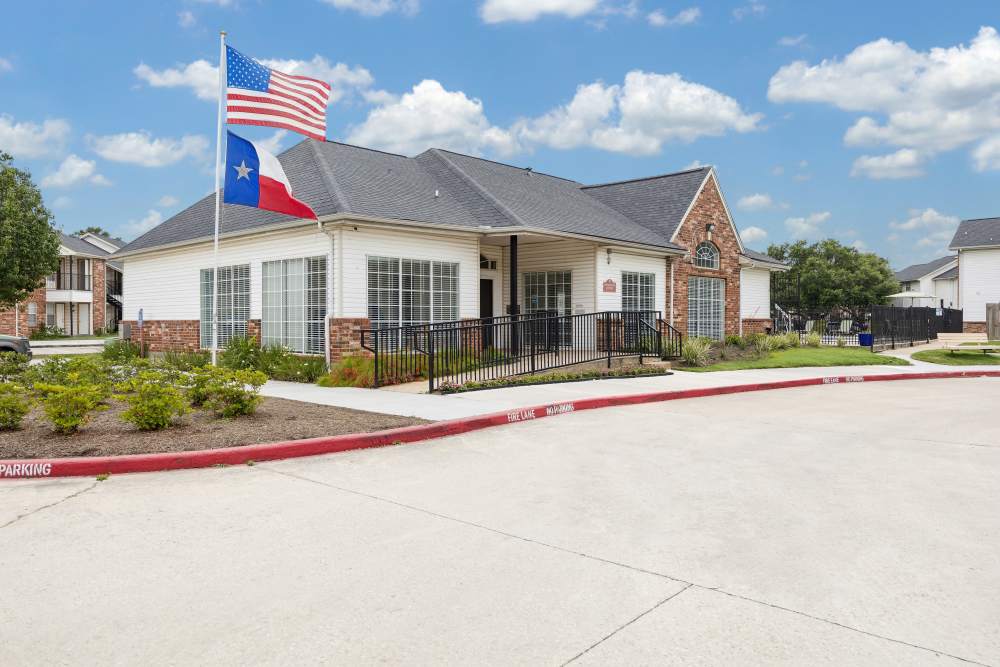 Exterior clubhouse at Meadowbrook Plaza in Houston, Texas