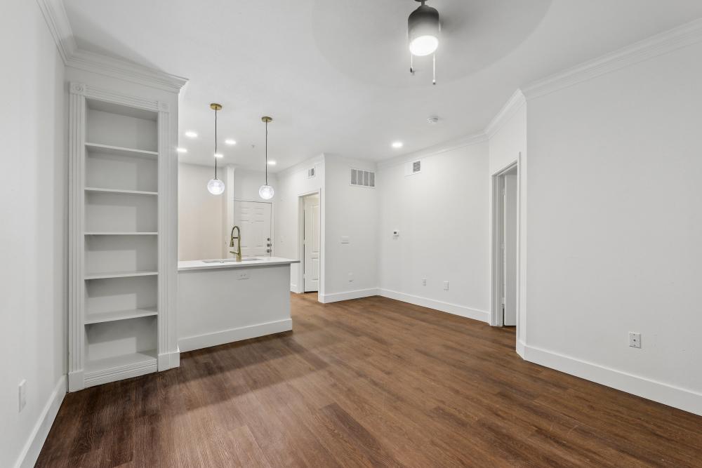A1Q Apartment Home with Quartz Countertops and Premium Finishes