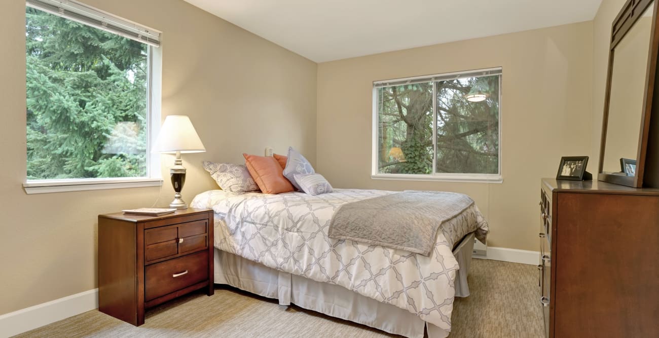 Bedroom at Mountlake Terrace Plaza in Mountlake Terrace, Washington