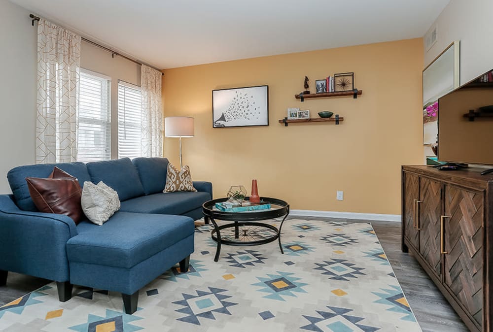 Two bedroom virtual tour at Mallards Landing Apartment Homes in Nashville, Tennessee