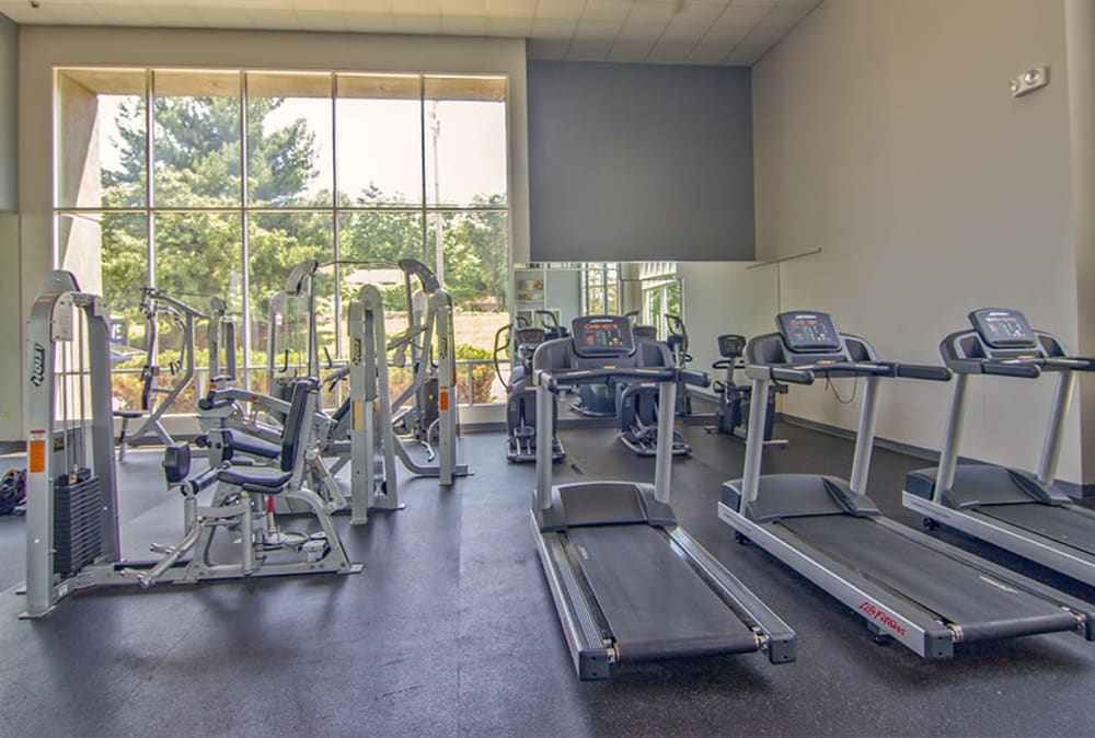 Fitness center with cardio equipment at Lakeshore Drive in Cincinnati, Ohio