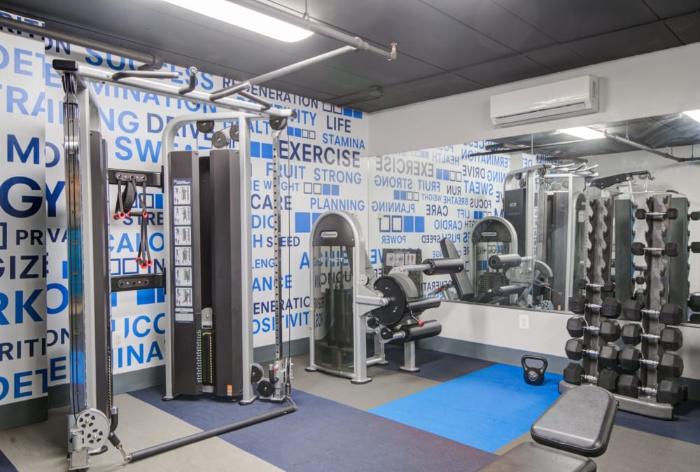 Fitness center at Bennington Crossings Apartment Homes in Alexandria, Virginia