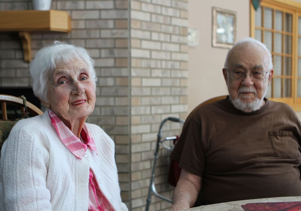 Residents smiling for a photo at Wellington Meadows in Fort Atkinson, Wisconsin