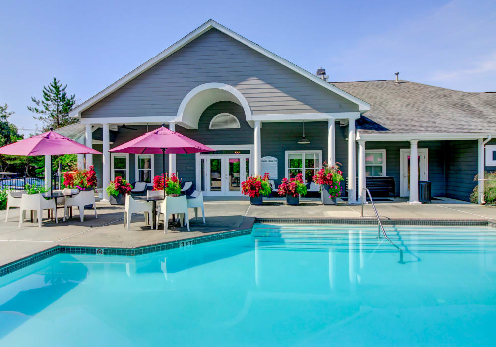 Pool and deck at Stewards Crossing Apartments apartment homes in Lawrenceville, New Jersey
