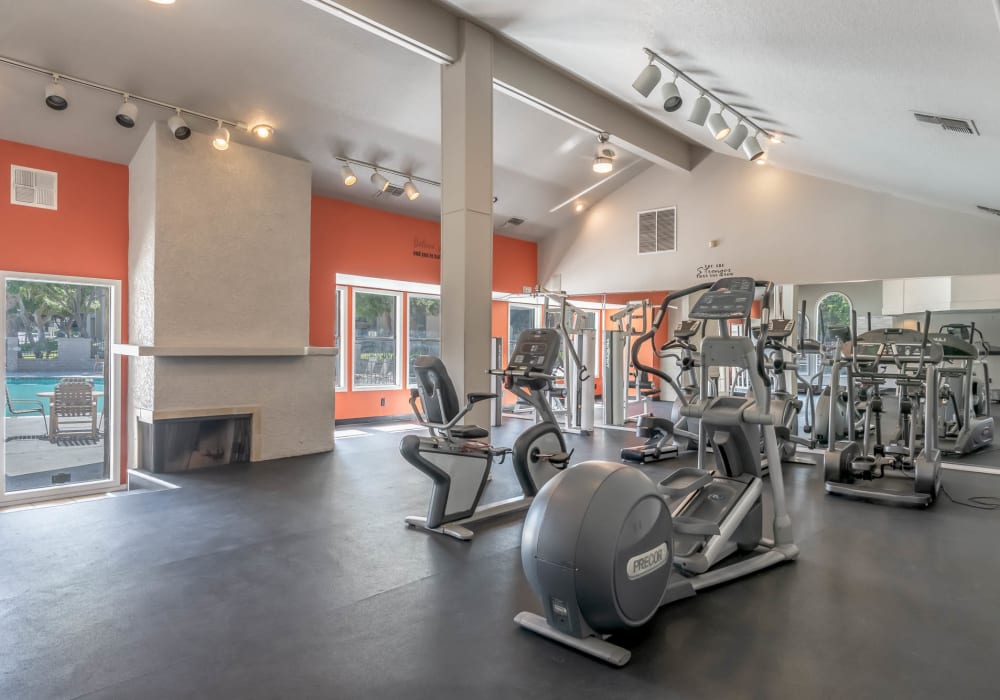 Work out room atSunset Ridge Apartments apartment homes in Lancaster, California