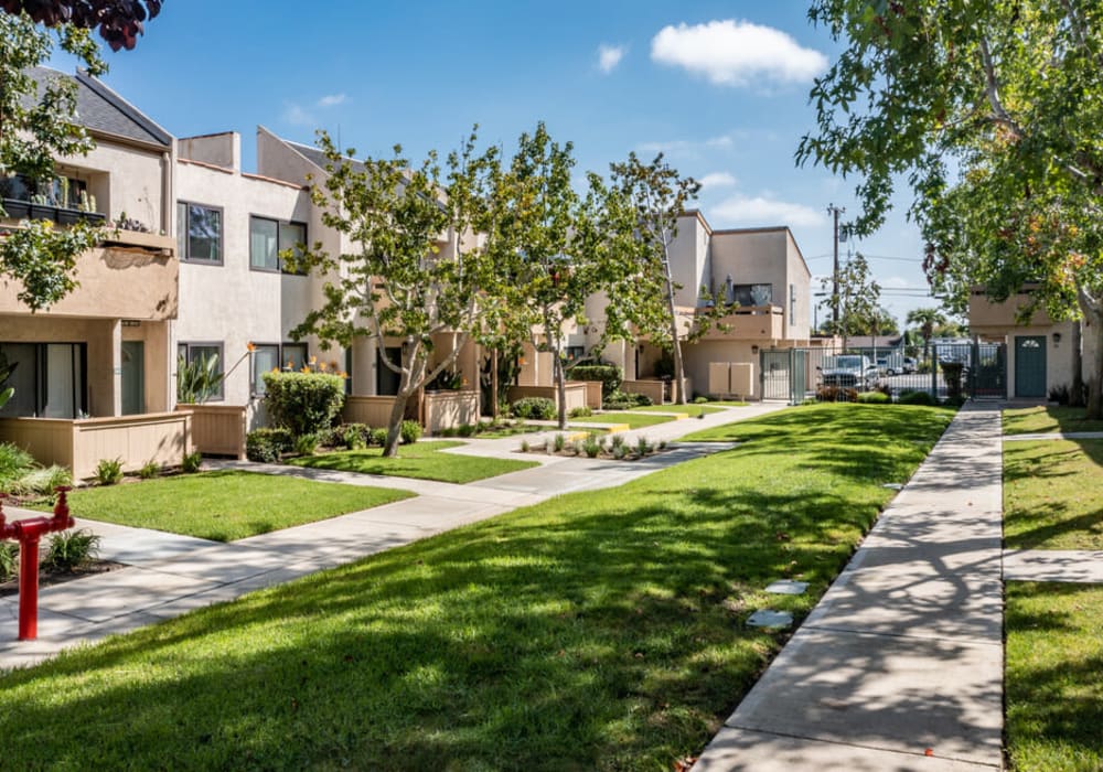 Paved walkway at Wallace Court Apartments in Costa Mesa, California