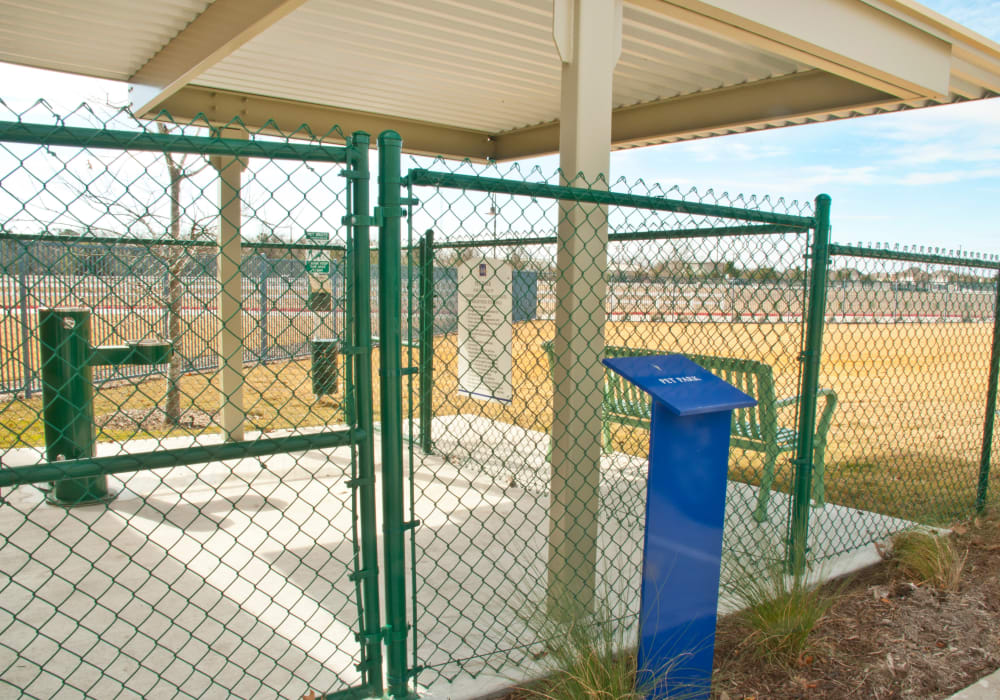 A gated pet area for residents dogs at Mariposa at Bay Colony in Dickinson, Texas