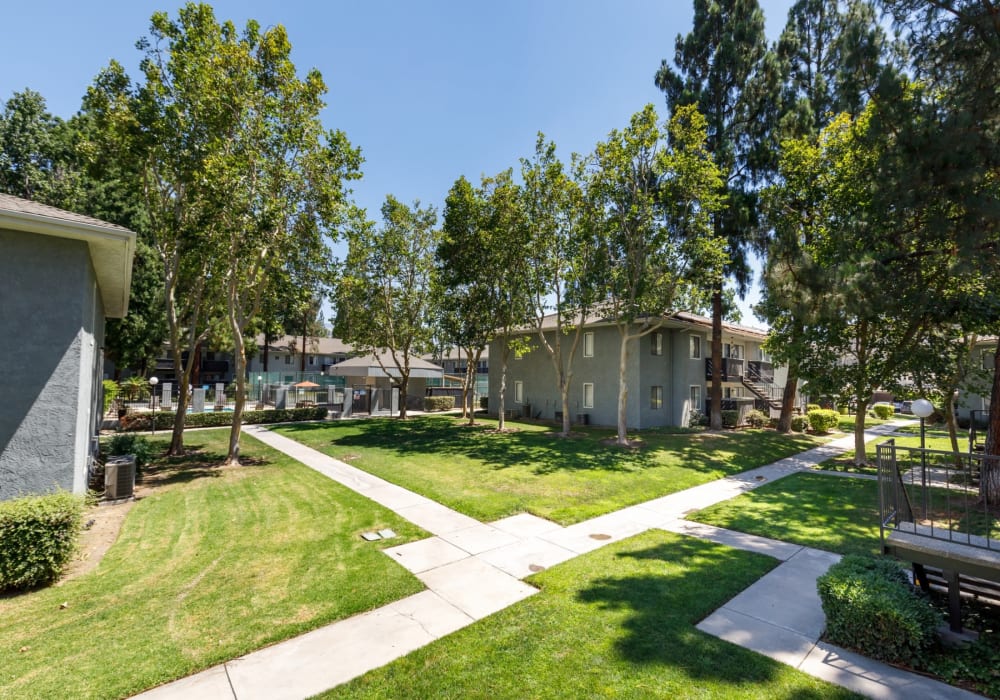 Walkways and courtyard at Creekside Village in San Bernardino, California