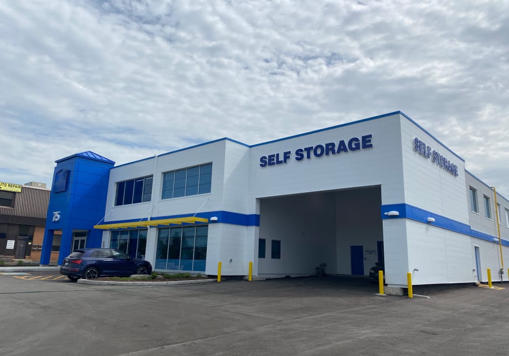 Exterior of the main building at Apple Self Storage - Richmond Hill in Richmond Hill, Ontario