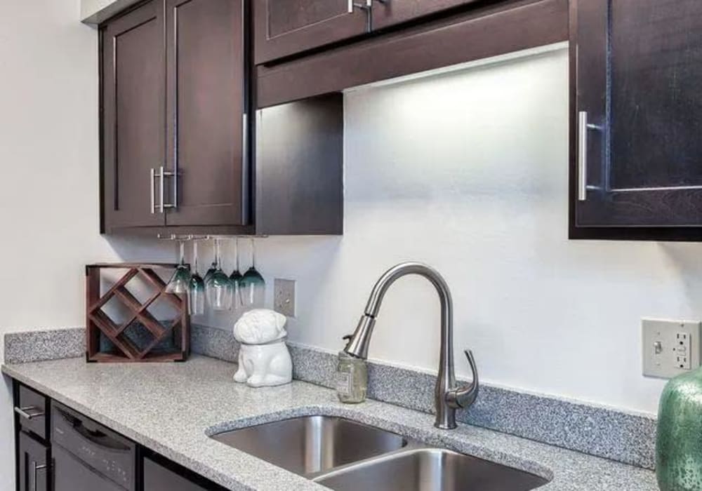 Quality kitchen at Woodbridge Apartments in Fort Wayne, Indiana