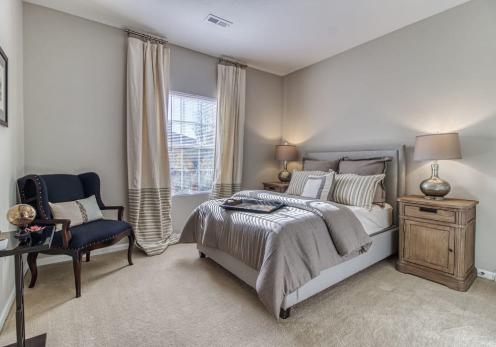 Room with good light at Heron Pointe in Nashville, Tennessee