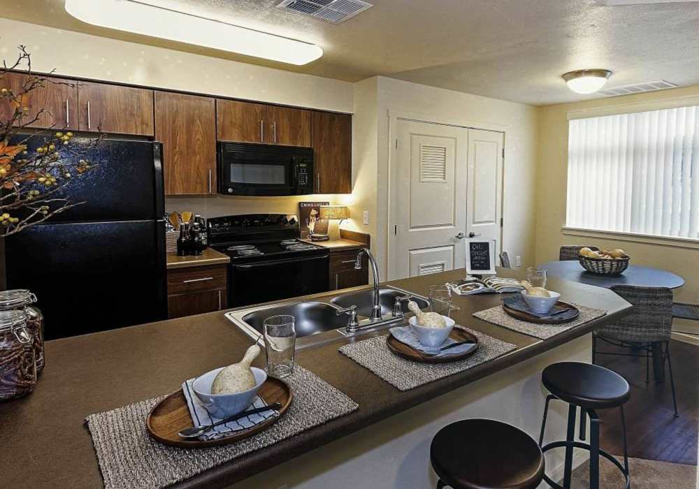 Black appliance kitchen at Copper Wood in Lacey, Washington